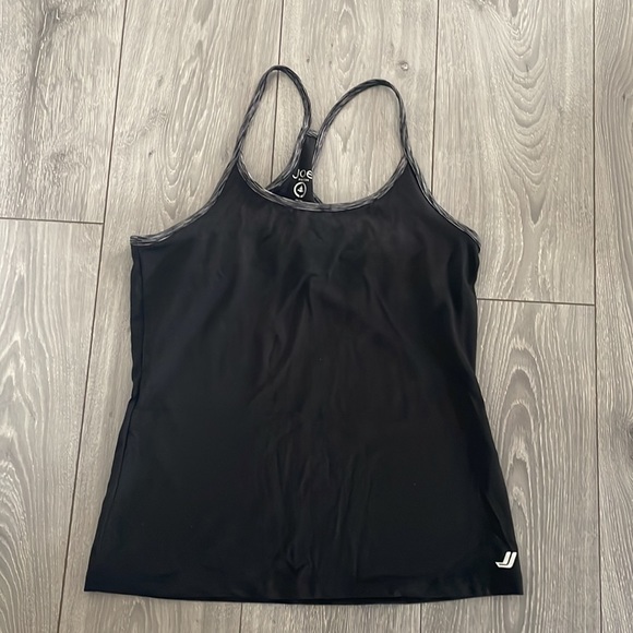 Joe Fresh Women’s Sports tank bundle - Picture 2 of 11